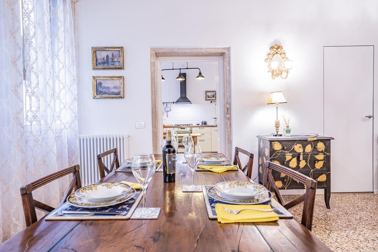 Ca' San Beneto Completely Refurbished In A Fabulously Central Area Венеція Екстер'єр фото